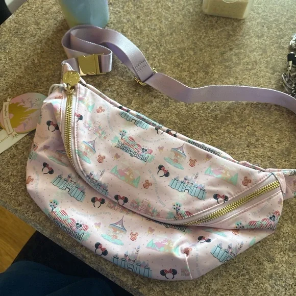 Stoney Clover Disney Parks Disneyland jumbo Fanny - Picture 1 of 4
